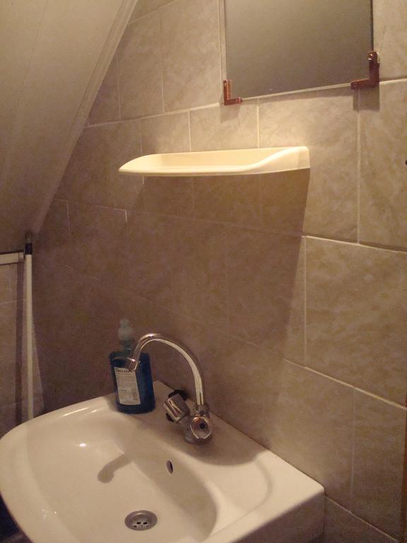 Belvarosi Bungalo Hotell Miskolc Rom bilde